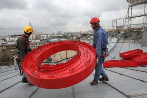 Изготовление и монтаж вывесок на крыше РПГ Альтус Екатеринбург